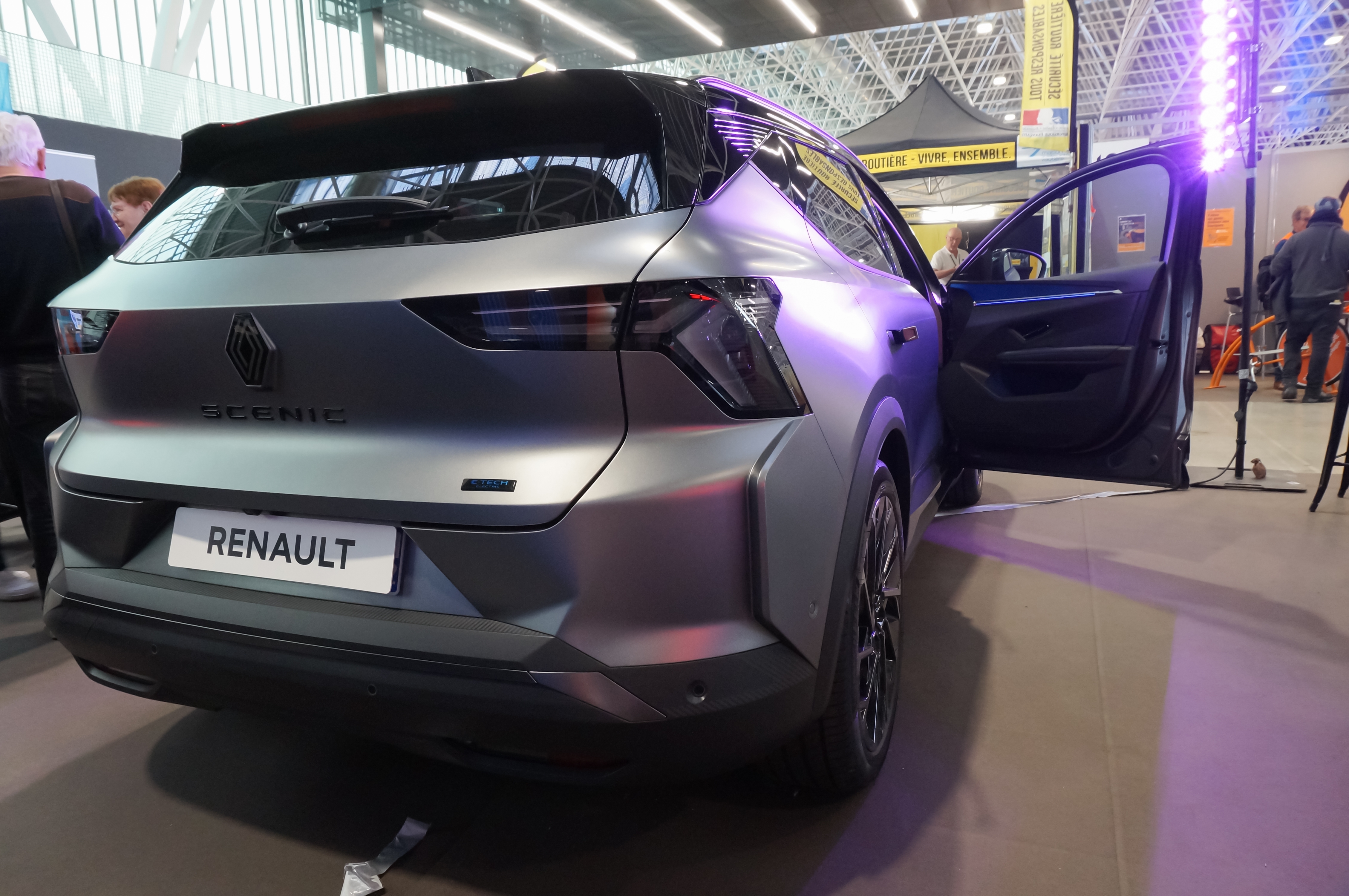 Renault Scenic: Confort si siguranta pentru concediile tale